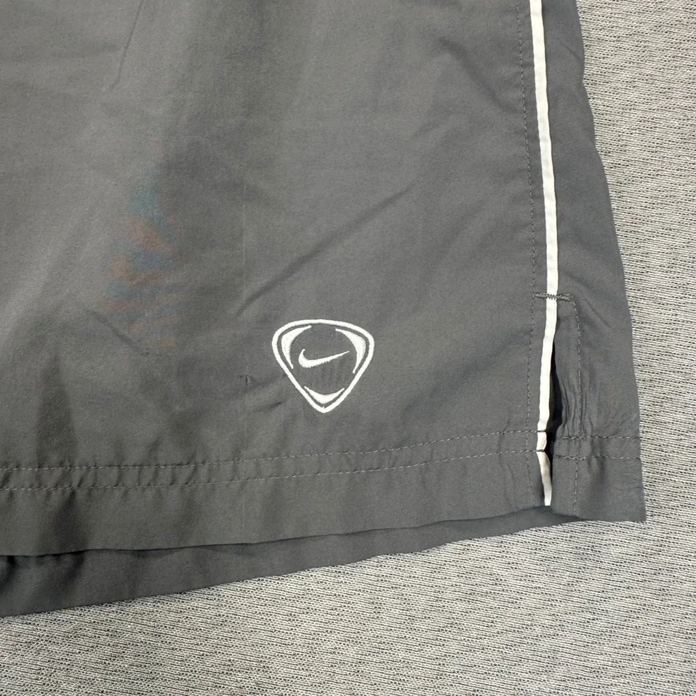 Y2K Nike Training Shorts Mens M Grey Athletic Running Gym Pull-On Elastic Waist